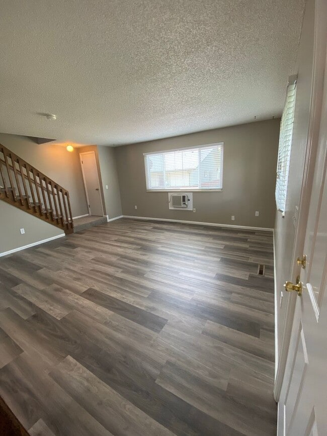 Building Photo - 1509 Kennedy Ave