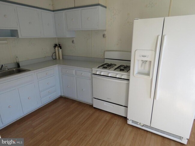 Building Photo - 12839 Elnora Rd