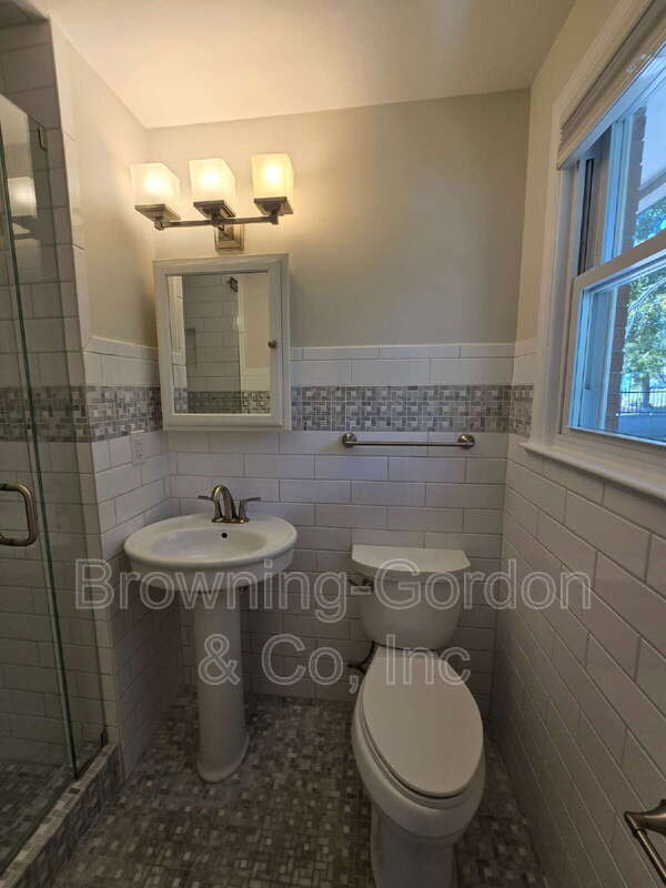 Building Photo - 927 Neuhoff Ln