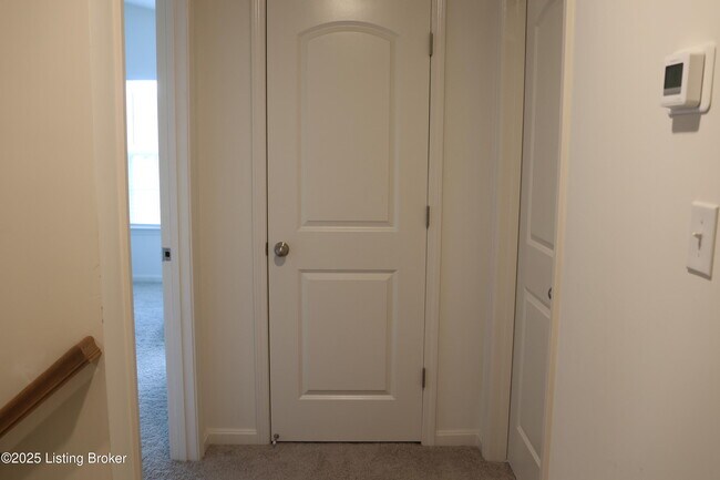Building Photo - 11703 Parkview Pt