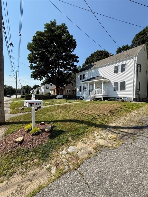 Building Photo - 487 Mill St