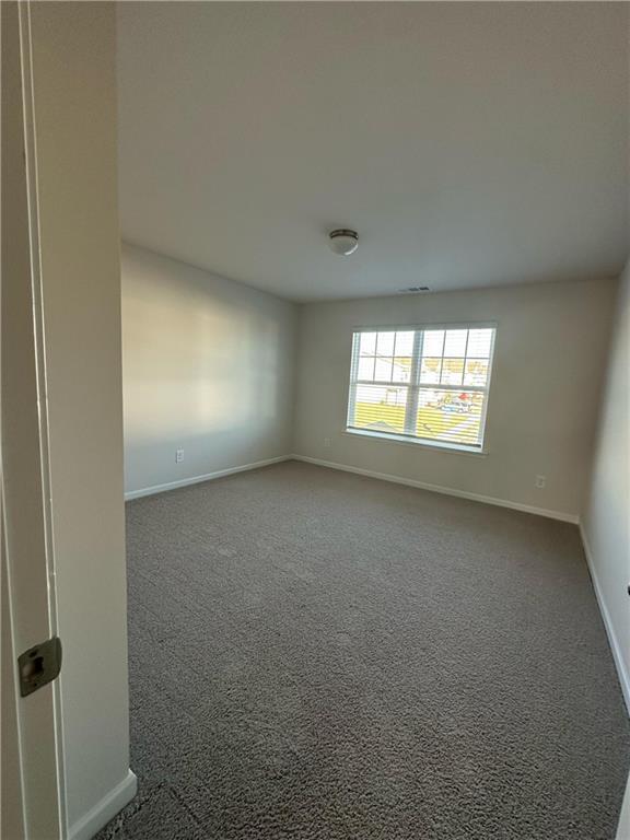 Building Photo - 45 Pineview Dr