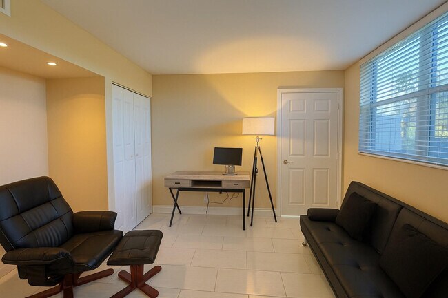 Building Photo - 6161 NW 2nd Ave