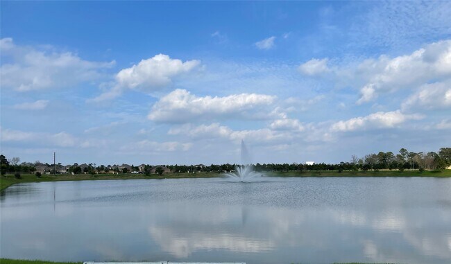 Building Photo - 20714 Round Key Dr