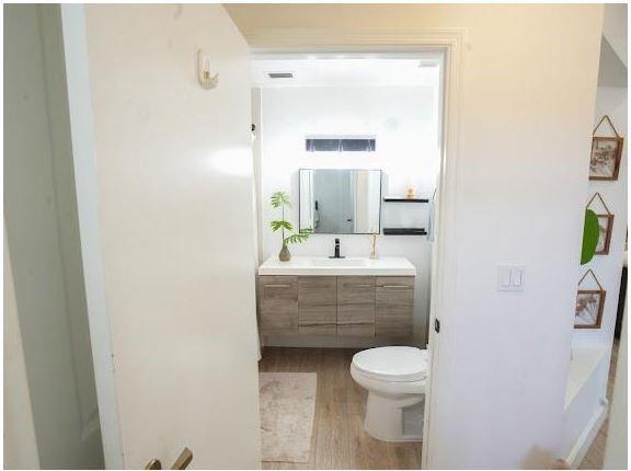Building Photo - 1108 Congressional Way