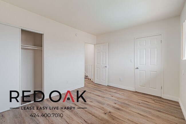 Building Photo - 1930 S Del Mar Ave