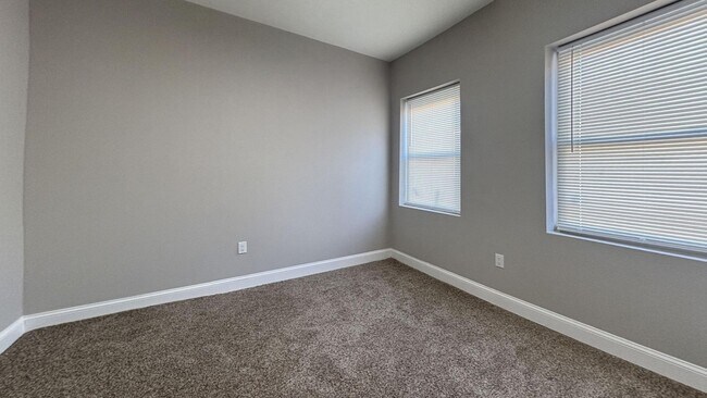 Building Photo - Bright 3BR with Sleek Vinyl Flooring & Modern Kitchen