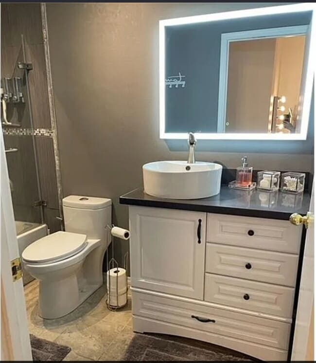 Building Photo - Charming Butler Place Home with a Swimming Pool