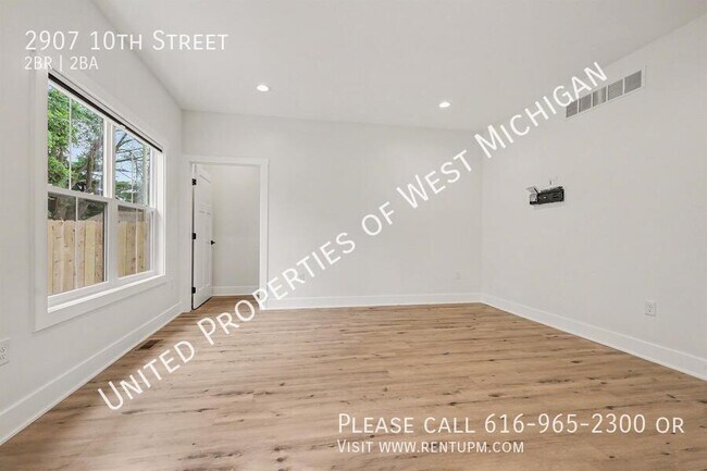 Building Photo - 2907 10th St