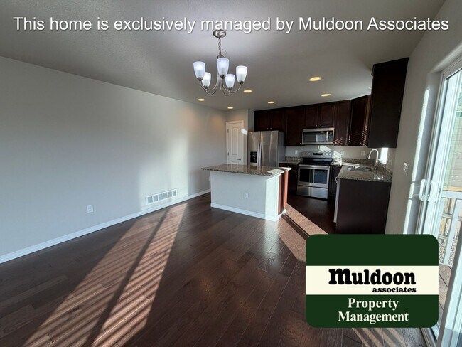 Building Photo - Newer build ready to move in!