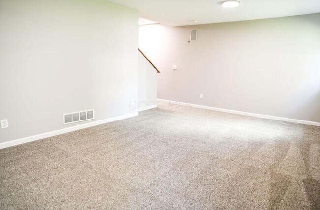 Building Photo - 227 Dowler Dr