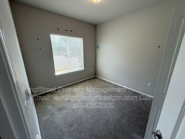 Building Photo - 3655 Pleasant View Dr NE