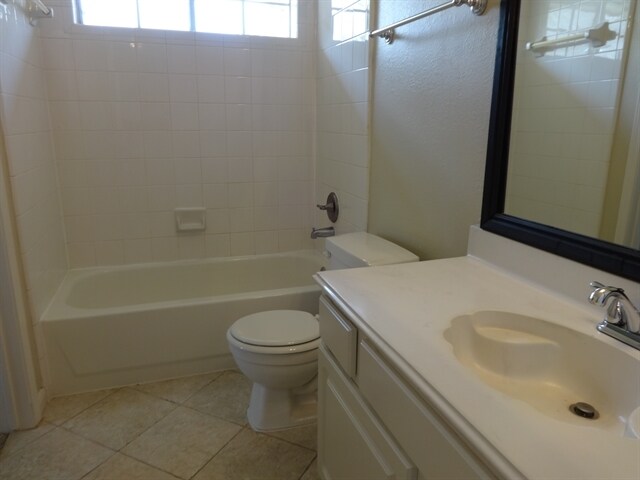 Building Photo - 2304 Evergreen Dr