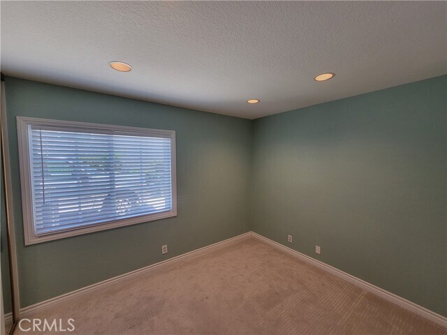 Building Photo - 5303 E Big Sky Ln