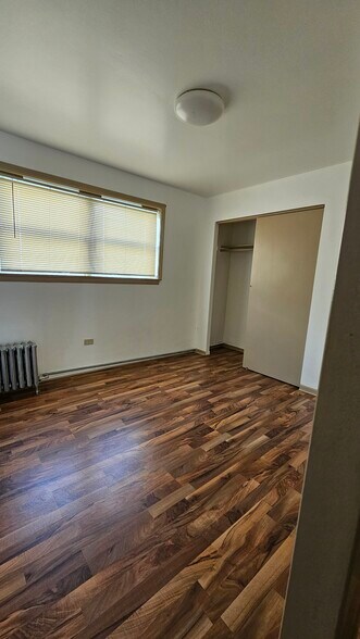 Building Photo - 2333 N Mango Ave