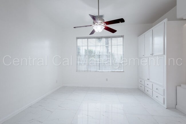 Building Photo - 4 Bedroom/3 Bath Home with Paid Solar - $3295 Per Month!