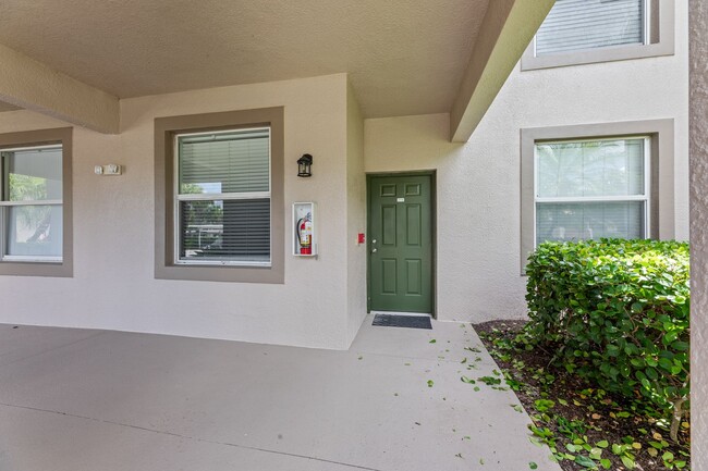 Building Photo - Annual rental unfurnished in Estero!!!