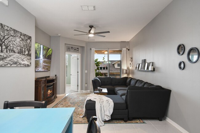 Building Photo - 17524 Promenade Dr
