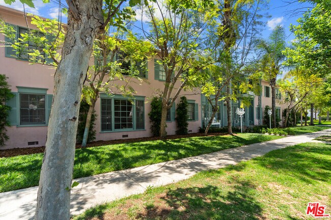 Building Photo - 148 S McCarty Dr