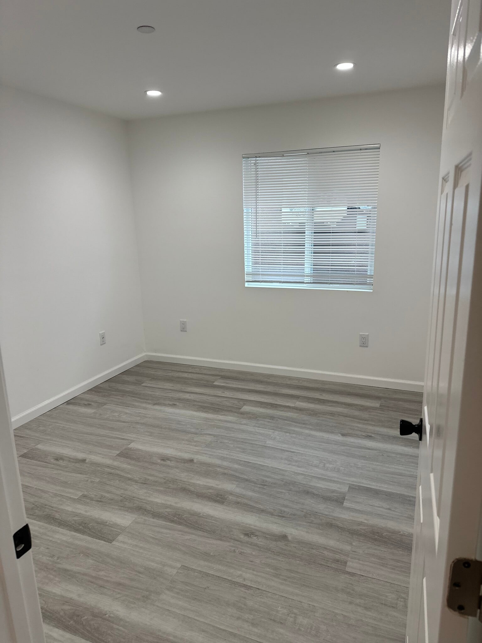 Building Photo - 2838 Live Oak St