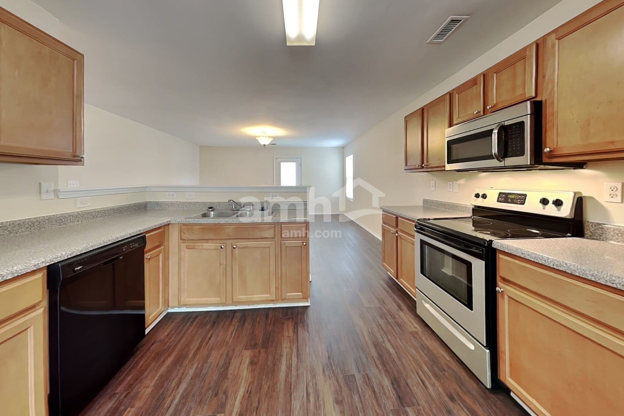 Building Photo - 3906 SE Jack Pine Ct