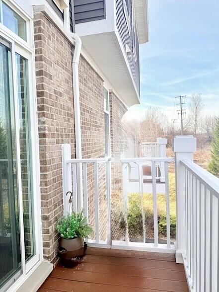 Building Photo - 2995 Madison Dr