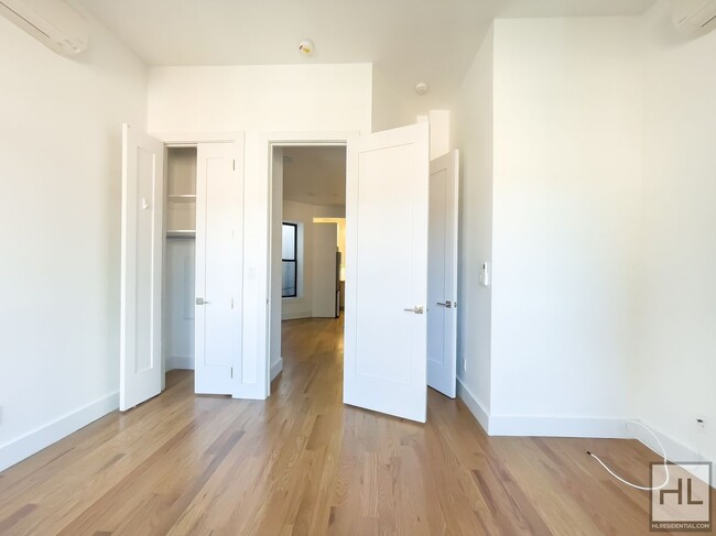 Building Photo - Upper East Side / Spacious 1-Bedroom 1-Bat...