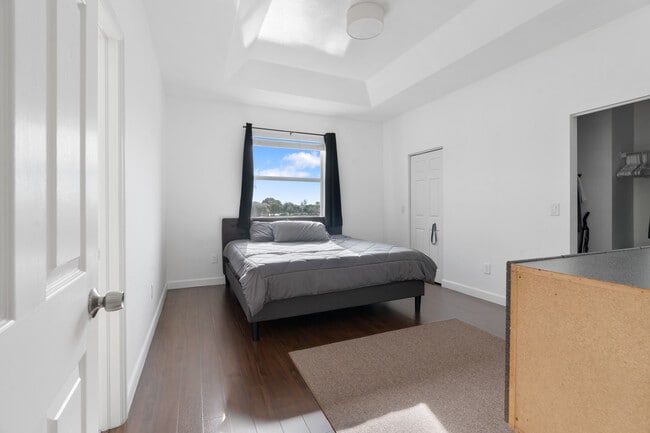 Building Photo - 8618 NW 113th Ct