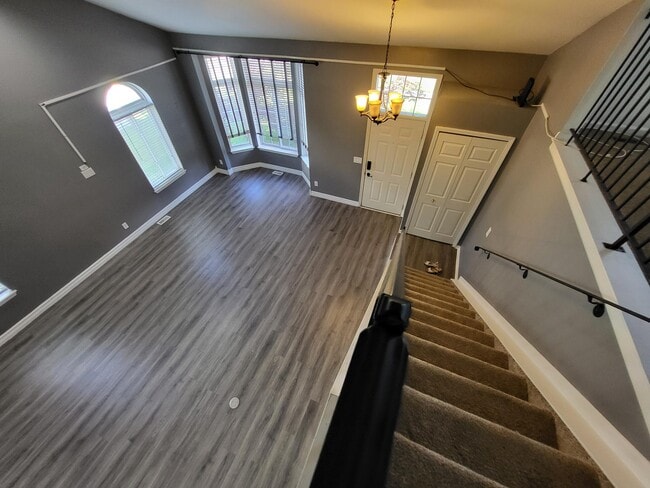 Building Photo - 7851 Thornhill Dr