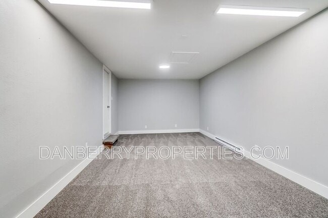 Building Photo - 3539 Turret Green Dr