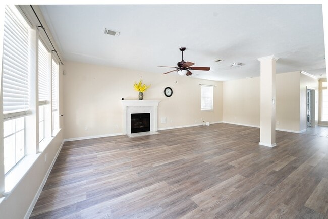 Building Photo - 1809 Oakland Cir