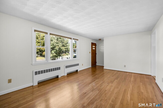 Building Photo - 52 Westgate St