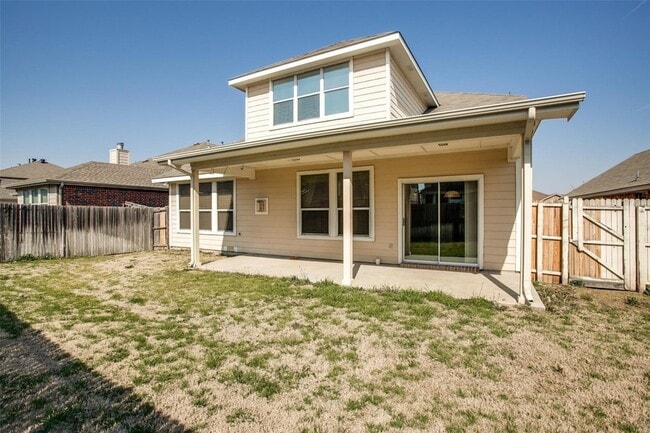 Building Photo - 1420 Canary Dr