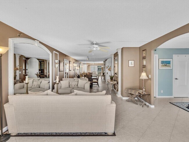 Building Photo - 4505 S Ocean Blvd