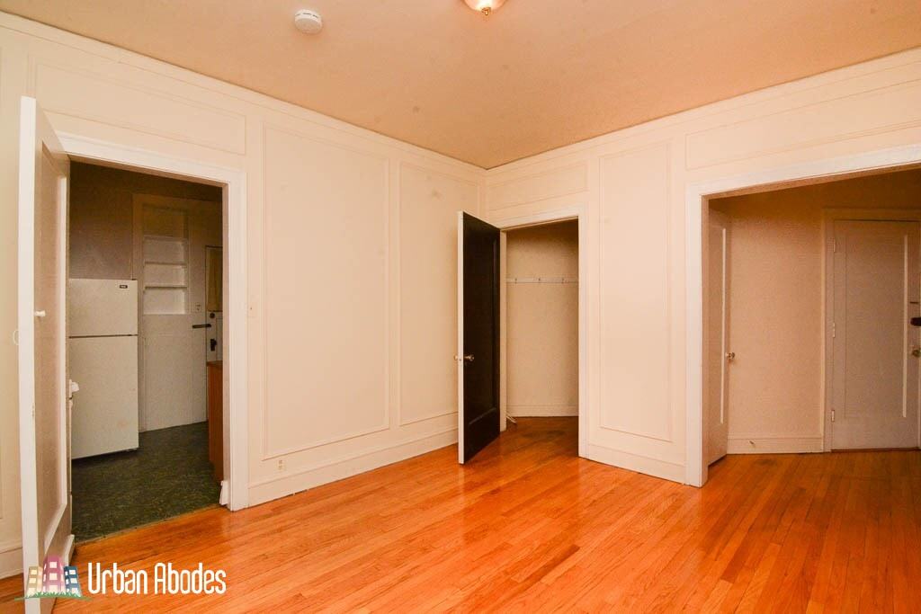 Building Photo - 1312 Oak Ave