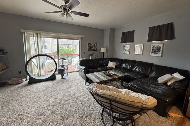 Building Photo - Large 3-Bedroom, 3.5-Bathroom Townhome
