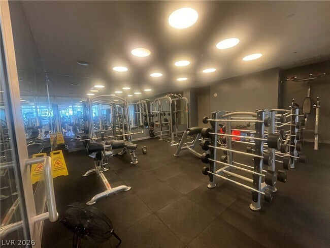 Building Photo - 4525 Dean Martin Dr