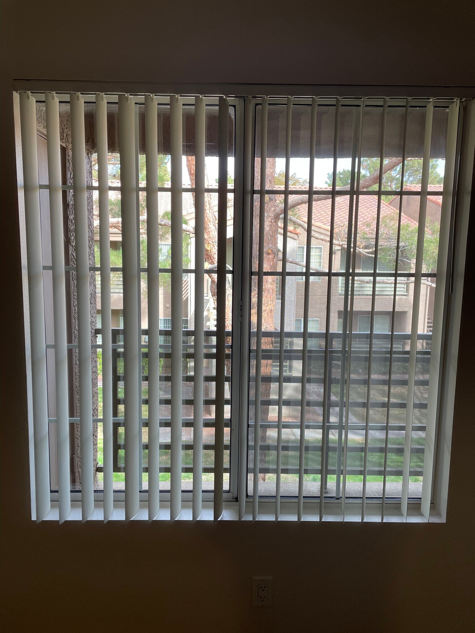 Building Photo - 2111 Sealion Dr