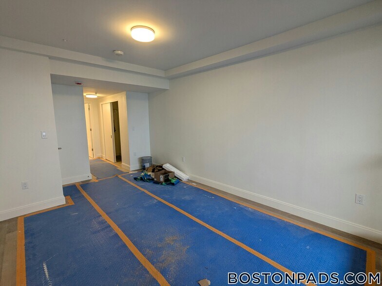 Building Photo - 1079 Commonwealth Ave