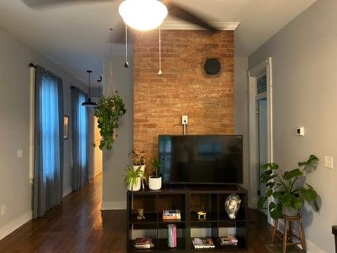 Building Photo - 519 Camp St