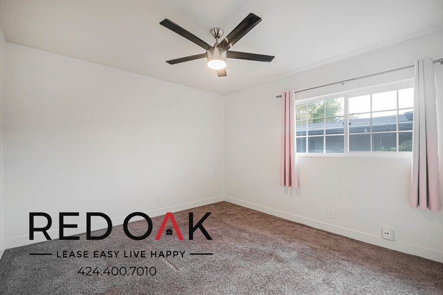 Building Photo - 735 Locust St