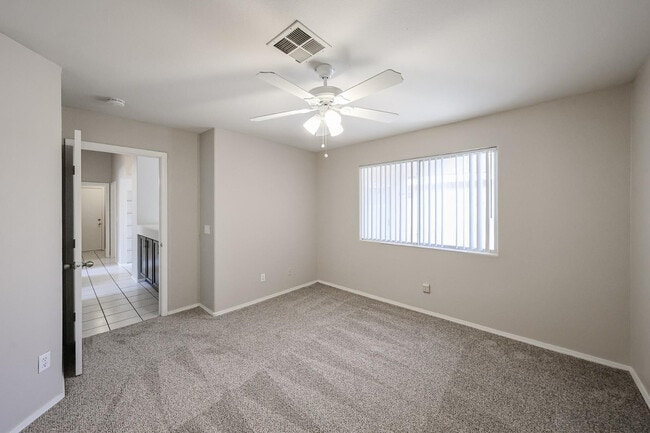 Building Photo - 3215 W Abraham Ln