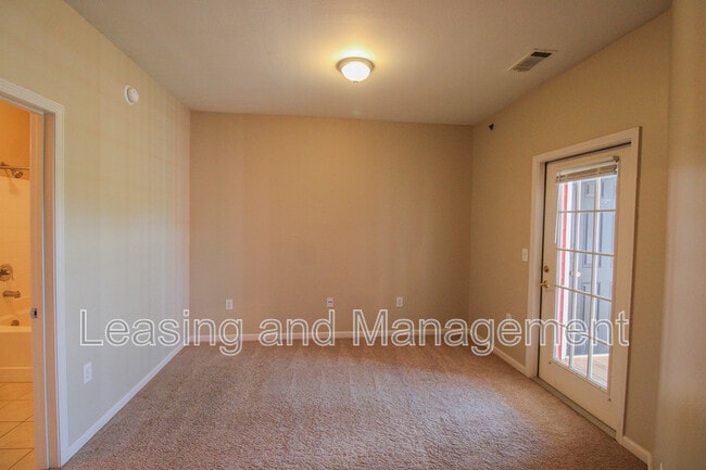 Building Photo - 2037 Telfair Way