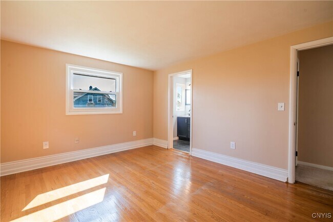 Building Photo - 8810 Seneca Ave