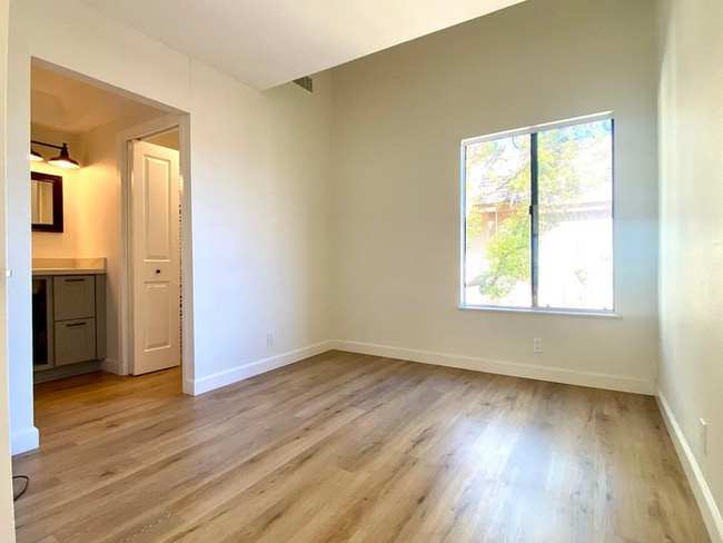 Building Photo - 501 Orange Blossom