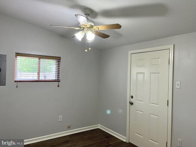 Building Photo - 5 Warfel Dr