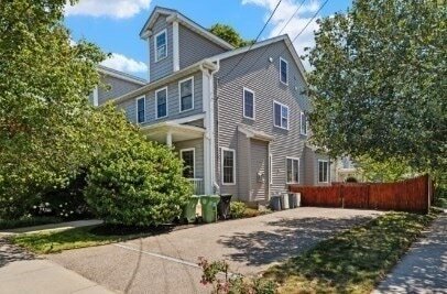 Building Photo - 162 Sycamore St