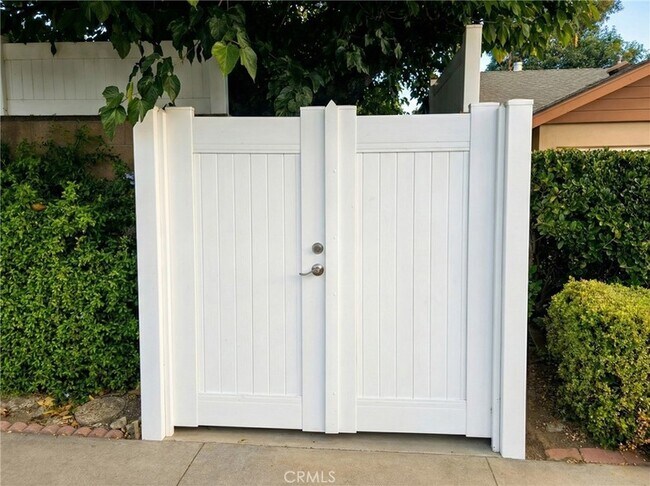 Building Photo - 8460 Nestle Ave