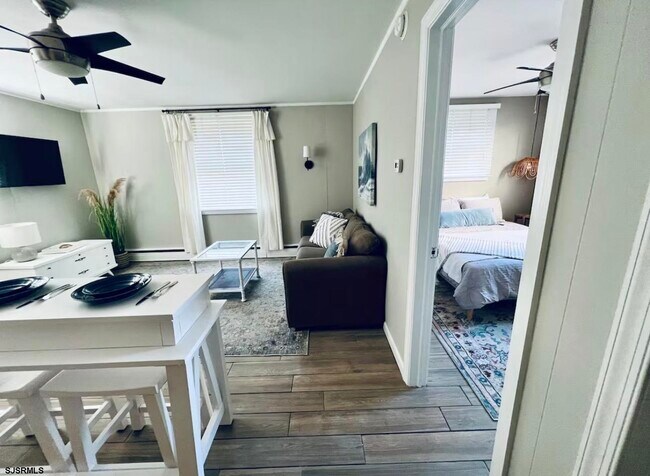 Building Photo - 512 W Brigantine Ave