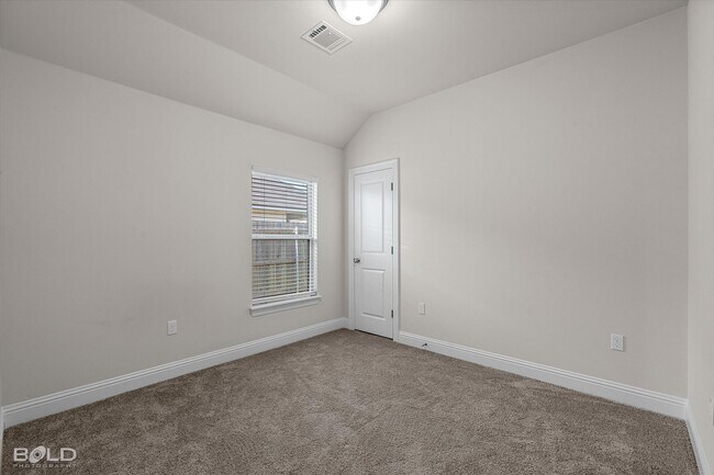 Building Photo - 257 Sedgewick Ave